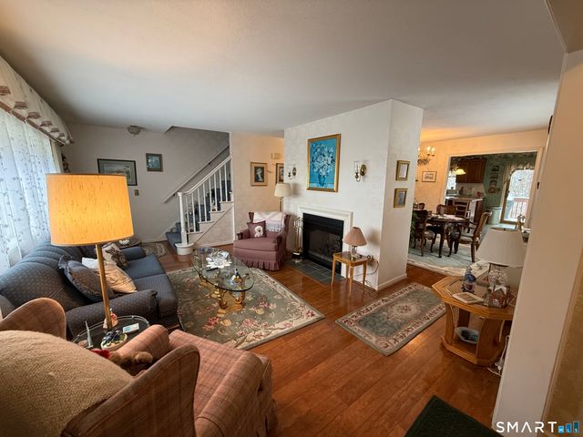 13 Quail Court, Windsor Locks, CT 06096