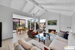 2550 Miramonte Circle B, Palm Springs, CA 92264