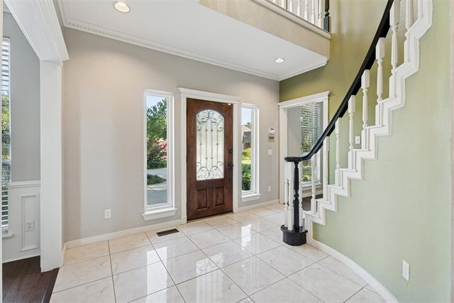 4004 Stonebridge Circle, Yukon, OK 73099