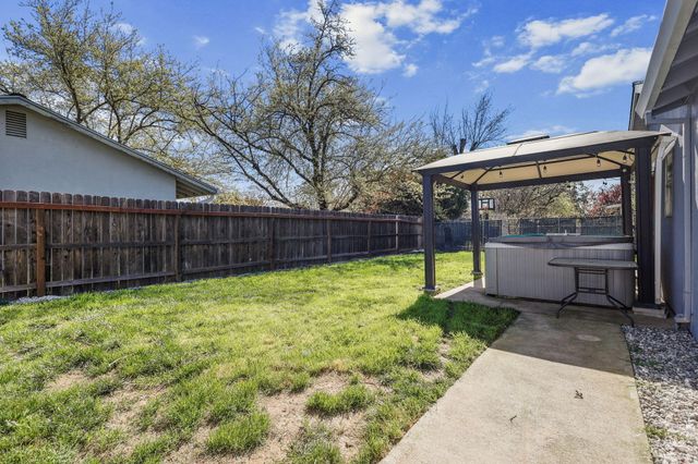 2455 Belladonna Street, Redding, CA 96002