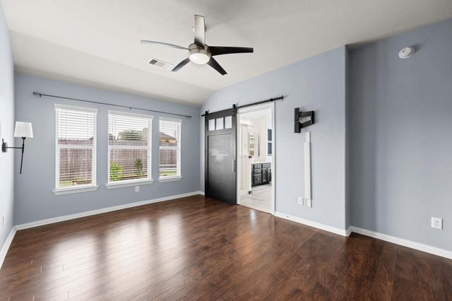 10806 Harston Drive, Tomball, TX 77375
