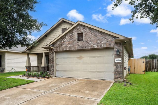 10806 Harston Drive, Tomball, TX 77375