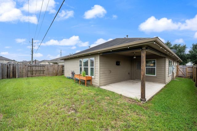 10806 Harston Drive, Tomball, TX 77375
