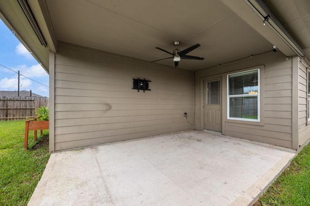 10806 Harston Drive, Tomball, TX 77375