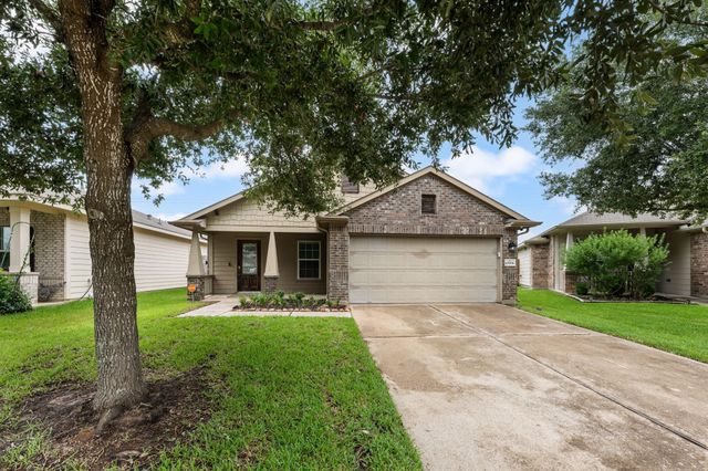 10806 Harston Drive, Tomball, TX 77375