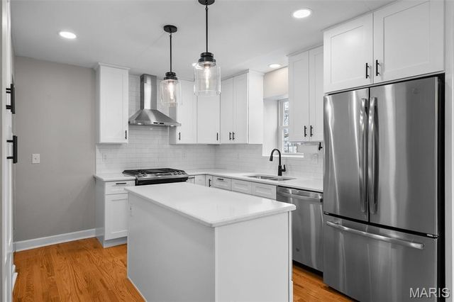 760 Glenway Drive, Glendale, MO 63122