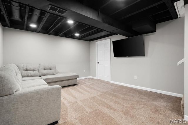 760 Glenway Drive, Glendale, MO 63122