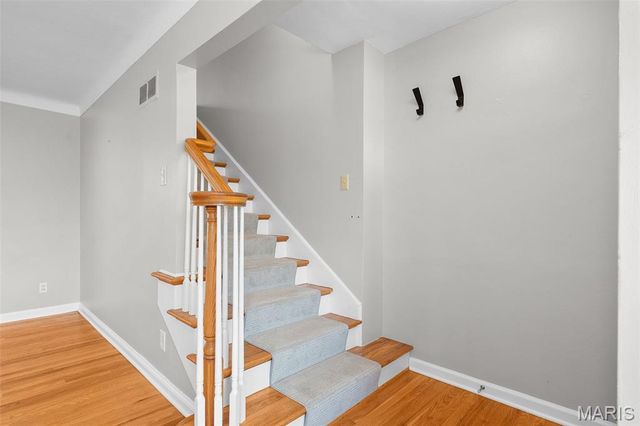 760 Glenway Drive, Glendale, MO 63122