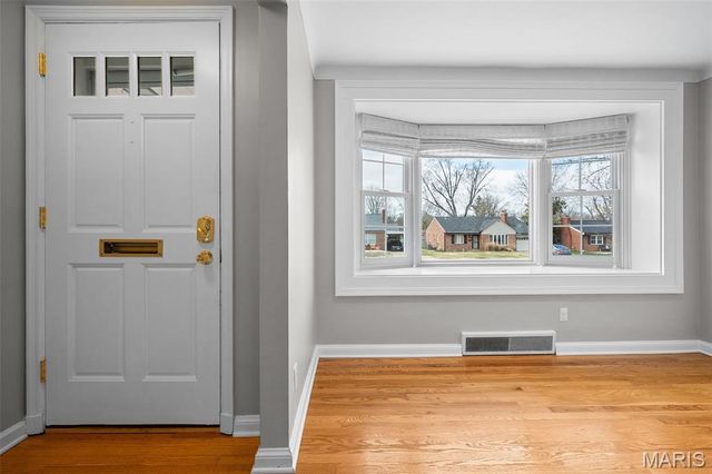 760 Glenway Drive, Glendale, MO 63122