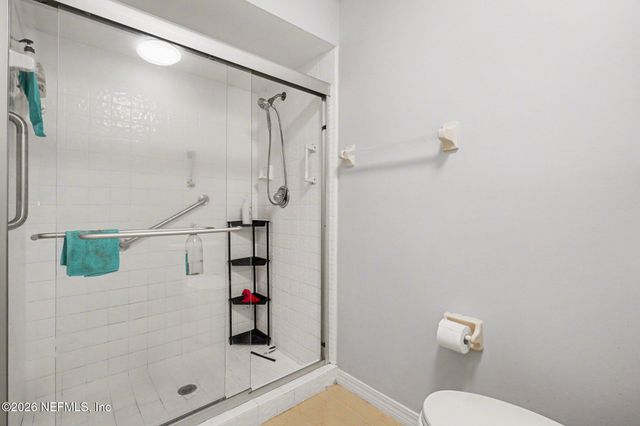 11066 WANDERING OAKS Drive, Jacksonville, FL 32257