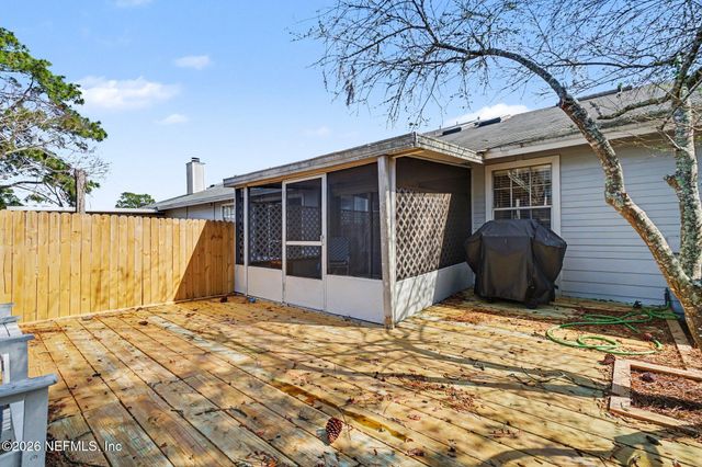 11066 WANDERING OAKS Drive, Jacksonville, FL 32257