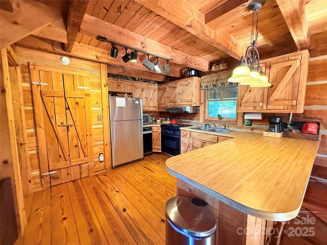 452 Wilderness Drive, Marion, NC 28752