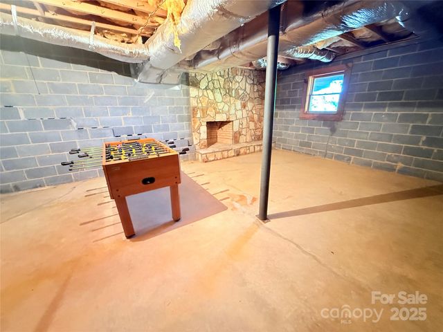 452 Wilderness Drive, Marion, NC 28752