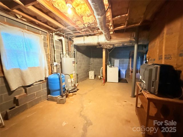 452 Wilderness Drive, Marion, NC 28752