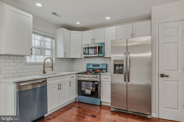 2704 TALL PNES, Pine Hill, NJ 08021