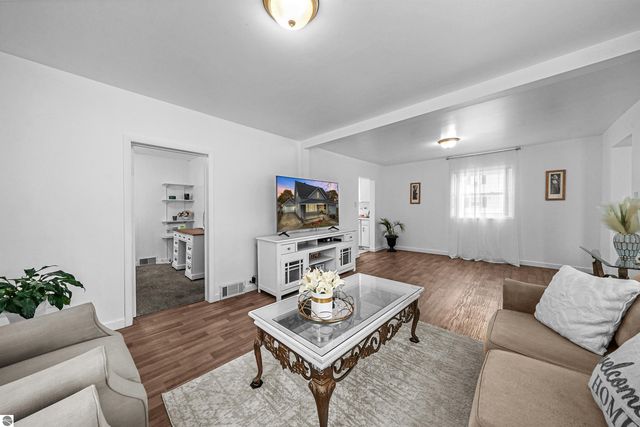 125 Mosser Street, Cadillac, MI 49601