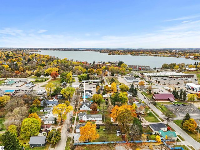 125 Mosser Street, Cadillac, MI 49601