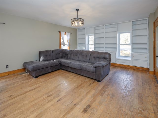 8876 E D Avenue, Richland, MI 49083