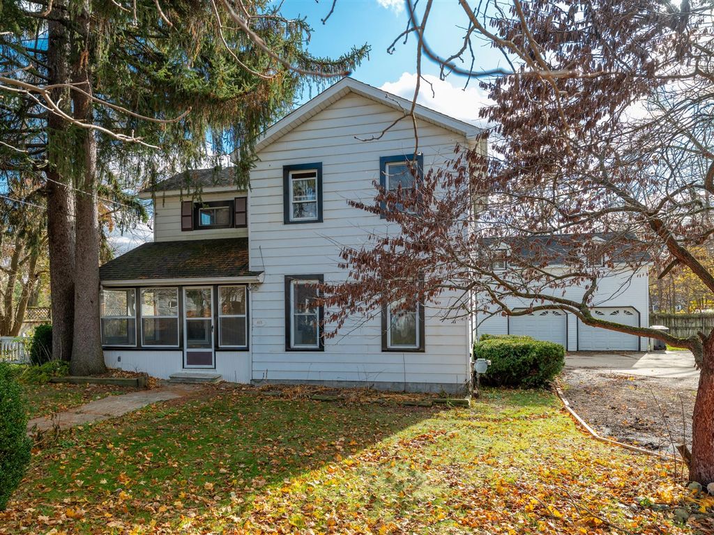 8876 E D Avenue, Richland, MI 49083