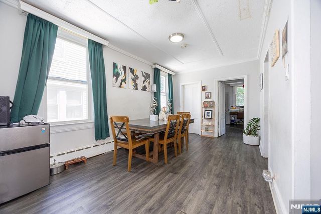81 Chestnut Street 2nd floor, Rutherford, NJ 07070