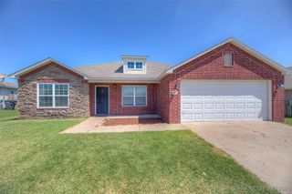 9697 E Turtle Drive, Claremore, OK 74019