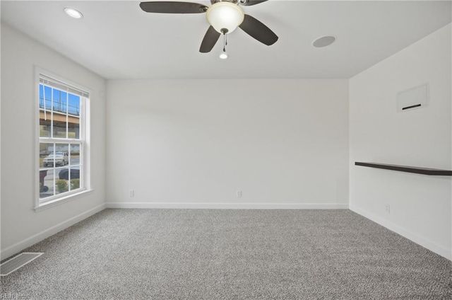 1133 Oldwood ST, Chesapeake, VA 23324