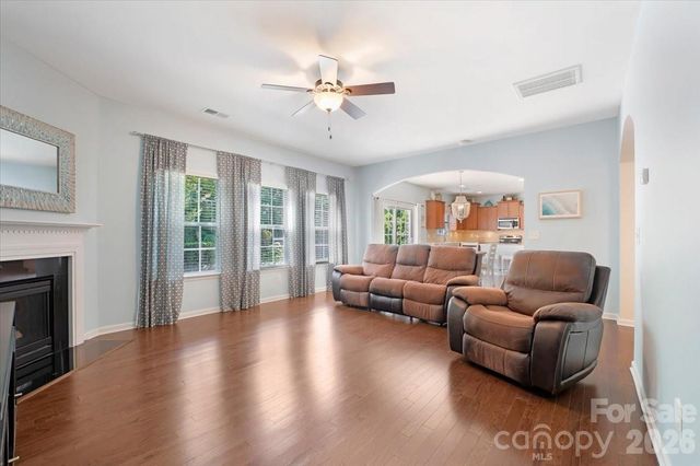 9718 Loughlin Lane, Charlotte, NC 28273