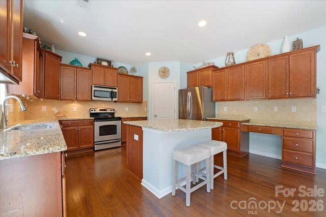 9718 Loughlin Lane, Charlotte, NC 28273