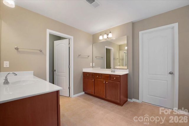 9718 Loughlin Lane, Charlotte, NC 28273