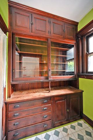 67 Juergens Avenue, Cincinnati, OH 45220