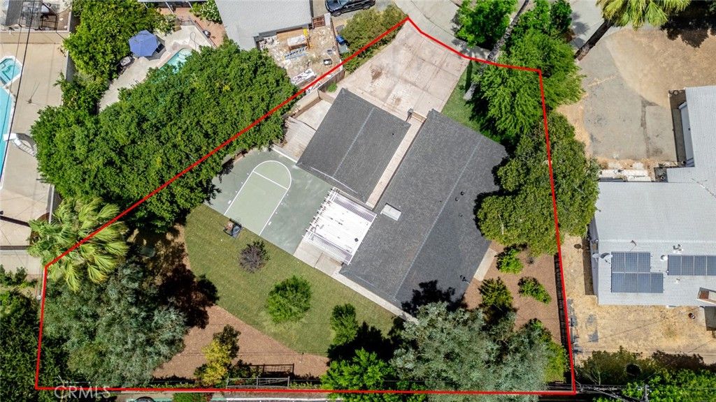 Image 2 of property listing at 5680 Ensenada Way, Riverside, CA 92504