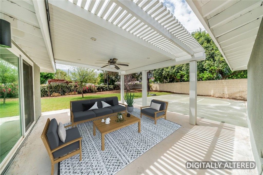 Image 27 of property listing at 5680 Ensenada Way, Riverside, CA 92504