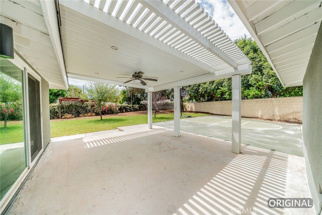 Image 28 of property listing at 5680 Ensenada Way, Riverside, CA 92504