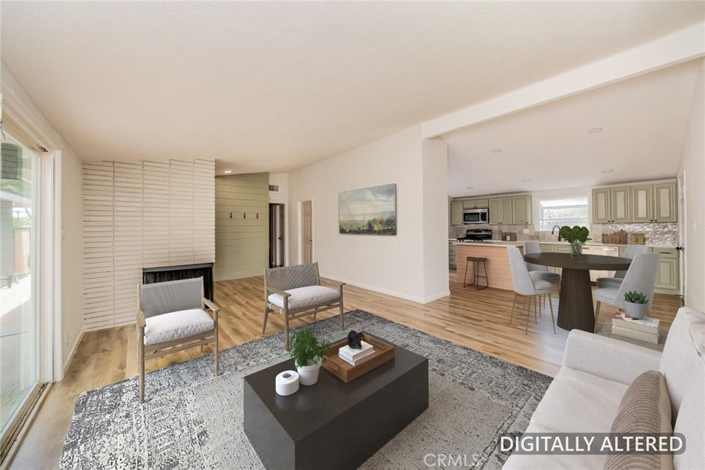 Image 3 of property listing at 5680 Ensenada Way, Riverside, CA 92504