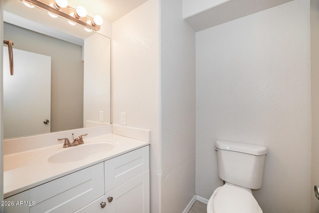 Image 23 of property listing at 22611 N 71ST Drive, Glendale, AZ 85310