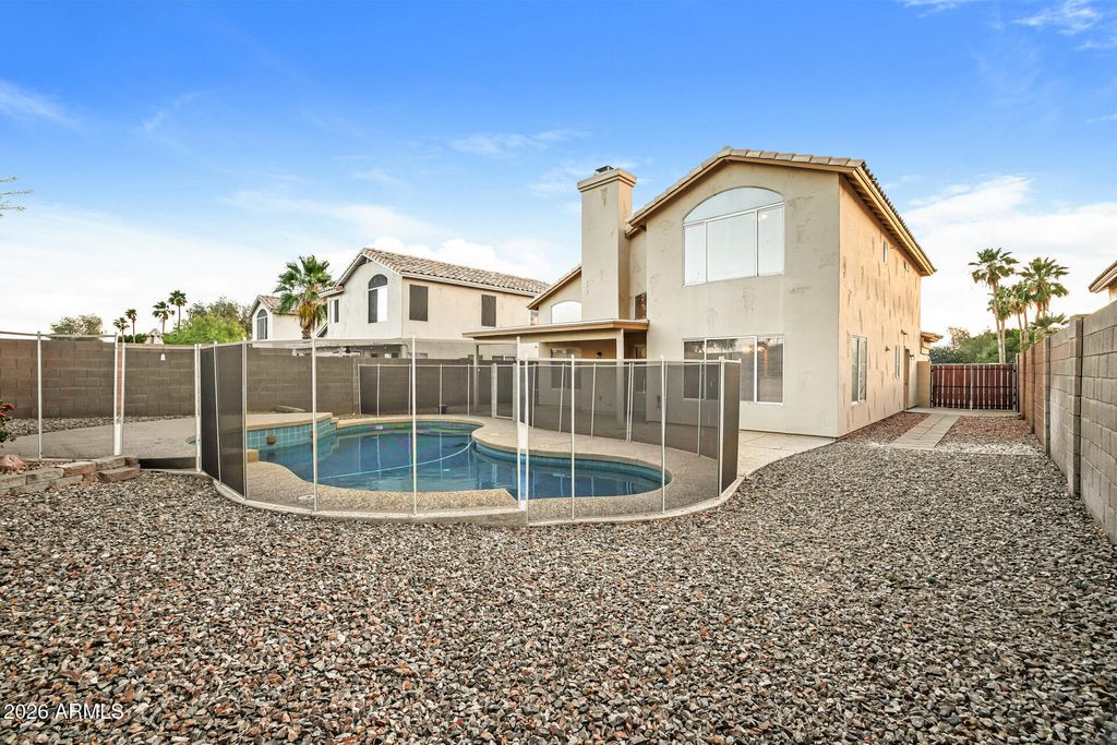 Image 25 of property listing at 22611 N 71ST Drive, Glendale, AZ 85310
