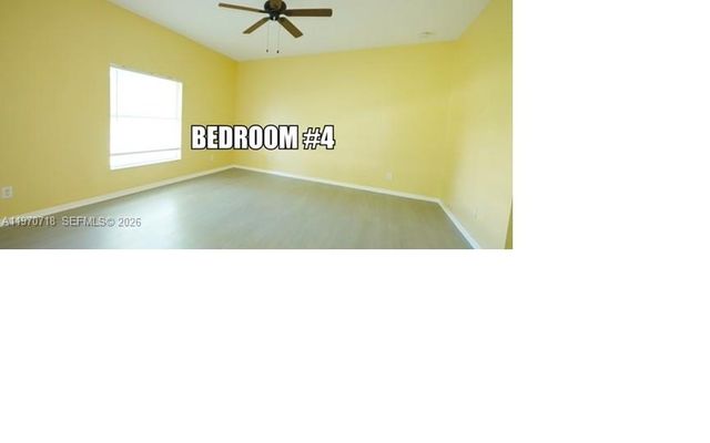 8720 97th Ave None, Vero Beach, FL 32967
