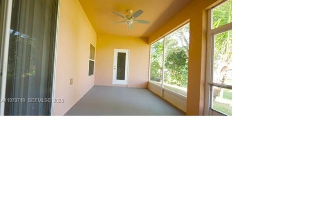 8720 97th Ave None, Vero Beach, FL 32967