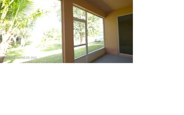 8720 97th Ave None, Vero Beach, FL 32967