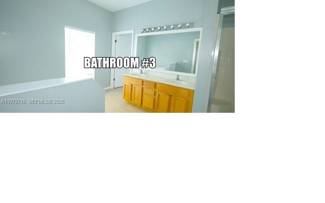 8720 97th Ave None, Vero Beach, FL 32967