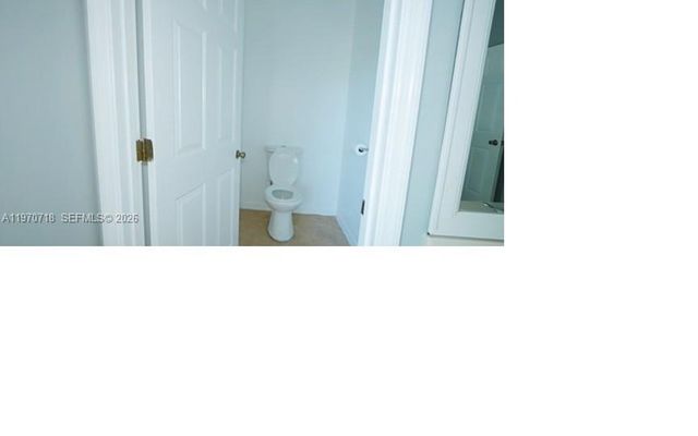 8720 97th Ave None, Vero Beach, FL 32967