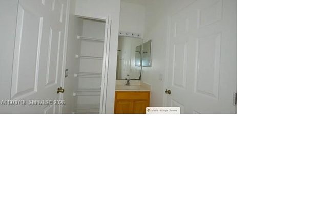 8720 97th Ave None, Vero Beach, FL 32967