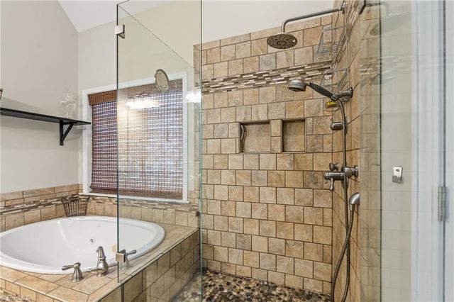 192 Loganberry Court, Clemmons, NC 27012