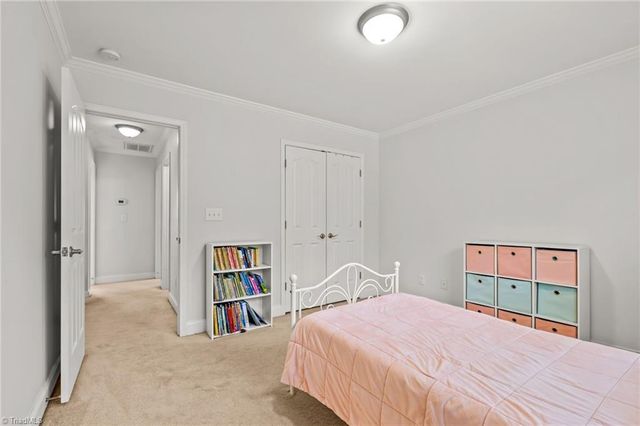 192 Loganberry Court, Clemmons, NC 27012