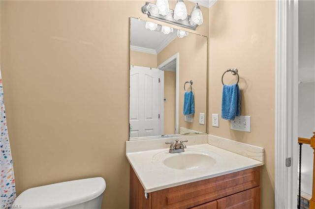 192 Loganberry Court, Clemmons, NC 27012