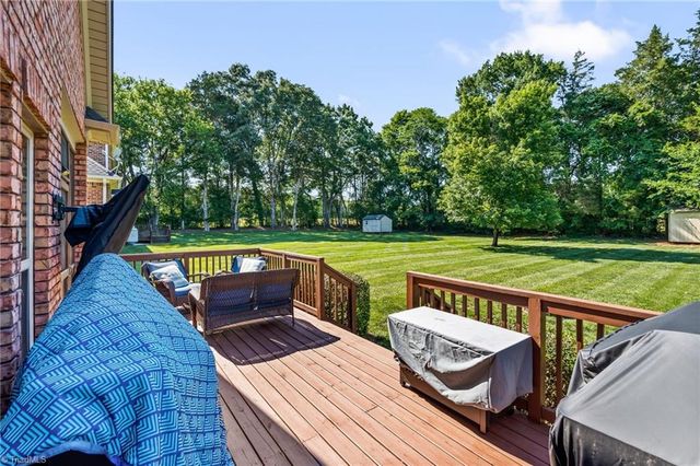 192 Loganberry Court, Clemmons, NC 27012