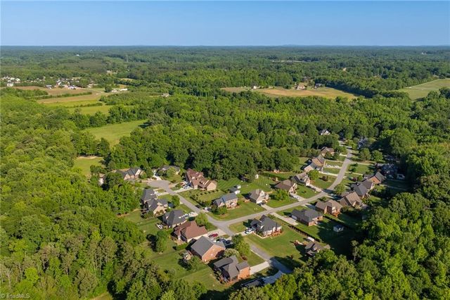 192 Loganberry Court, Clemmons, NC 27012