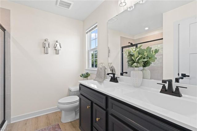 313 Miriam DR E, Moyock, NC 27958