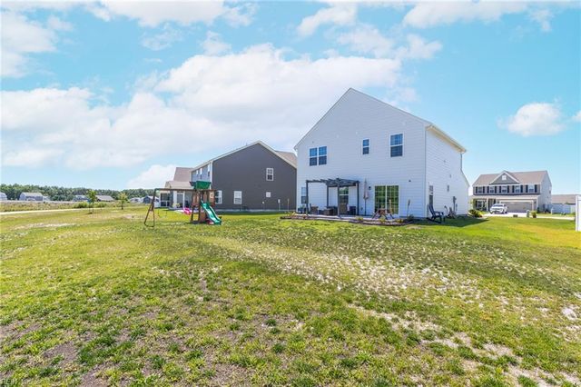 313 Miriam DR E, Moyock, NC 27958