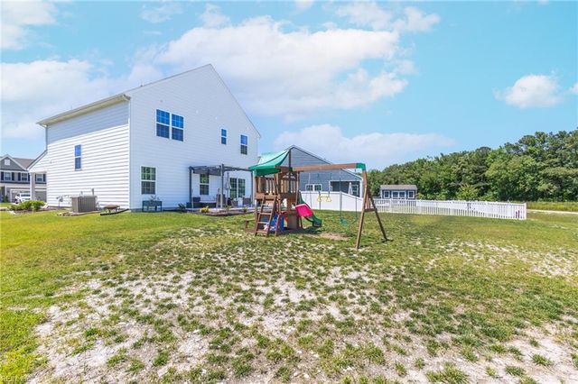 313 Miriam DR E, Moyock, NC 27958